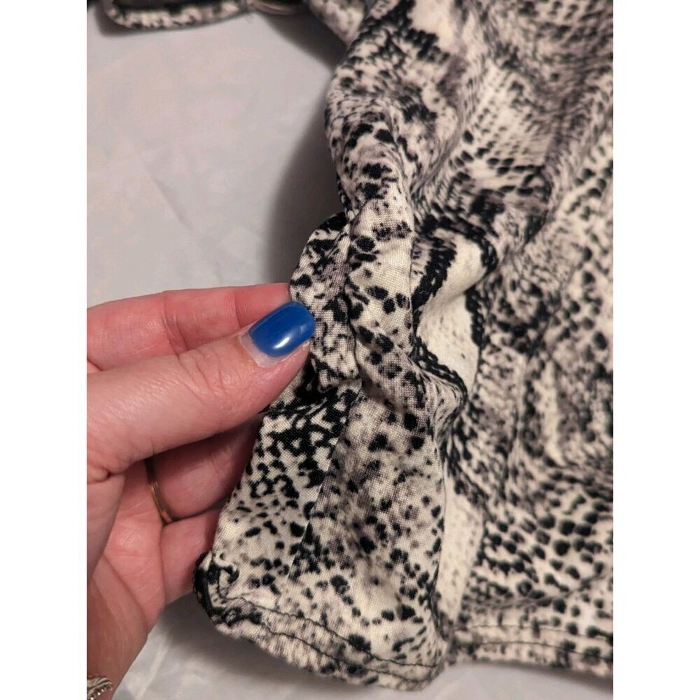 B Famous Women's Size Medium Brown Animal Print One Piece Body Suit NWTs - Picture 13 of 15
